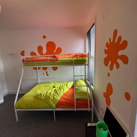 Nickelodeon House Great For Kids Villa Blackpool Exterior photo