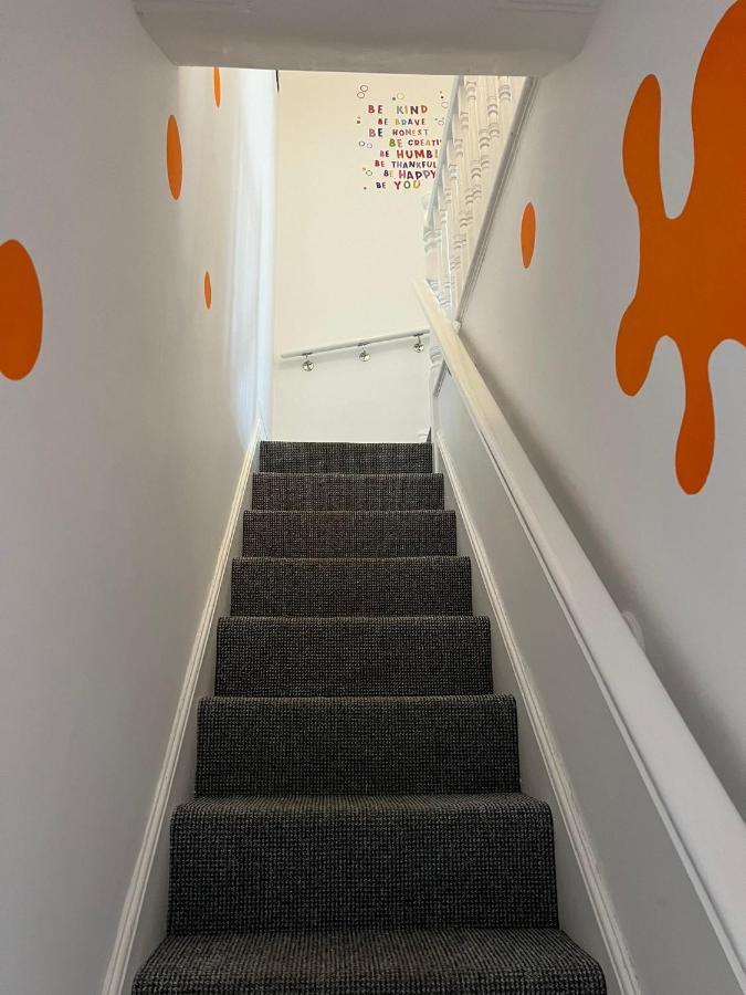 Nickelodeon House Great For Kids Villa Blackpool Exterior photo