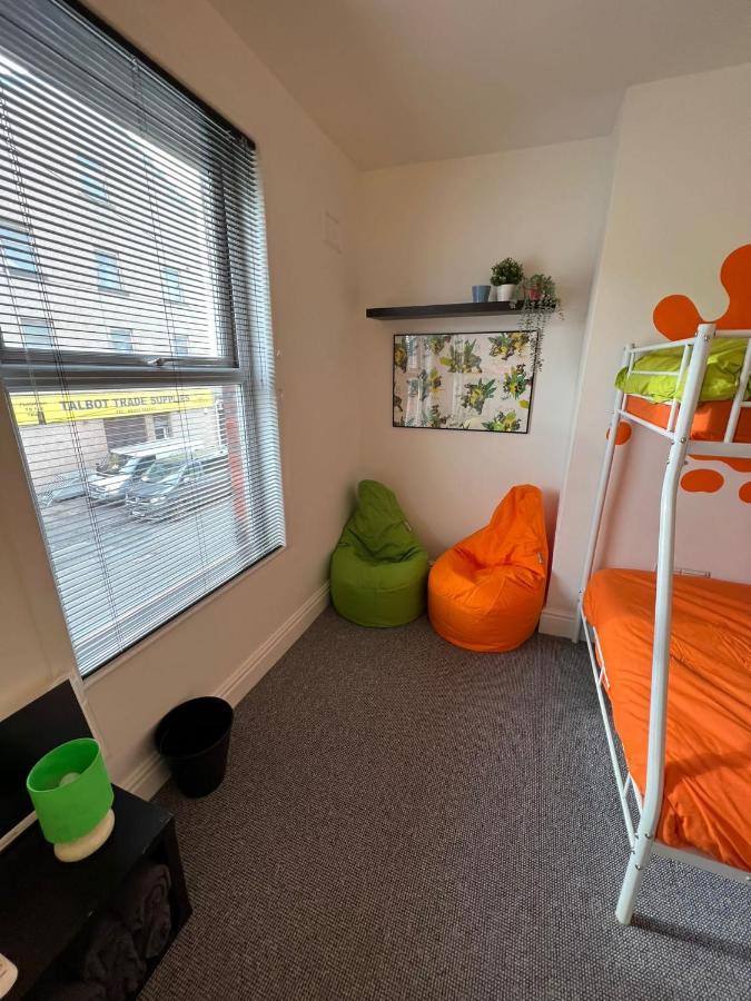 Nickelodeon House Great For Kids Villa Blackpool Exterior photo